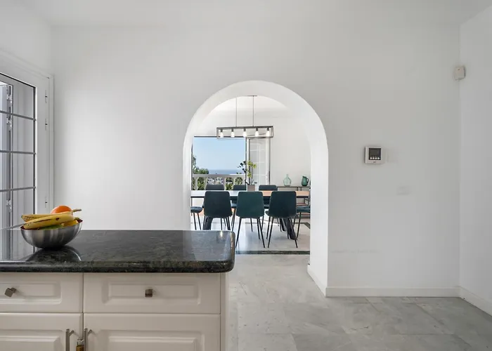 Marbella-private Heated Pool And Breathtaking View Villa