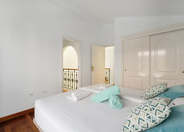 Villa Marbella-private Heated Pool And Breathtaking View