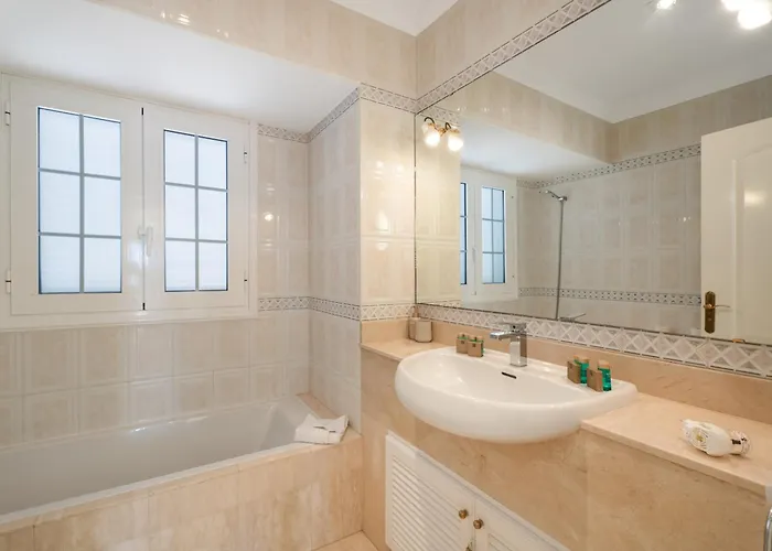 Βίλα Marbella-private Heated Pool And Breathtaking View