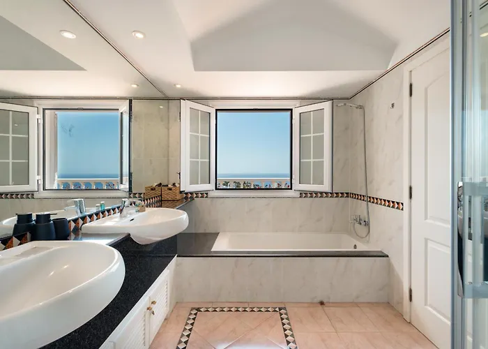 Marbella-private Heated Pool And Breathtaking View *